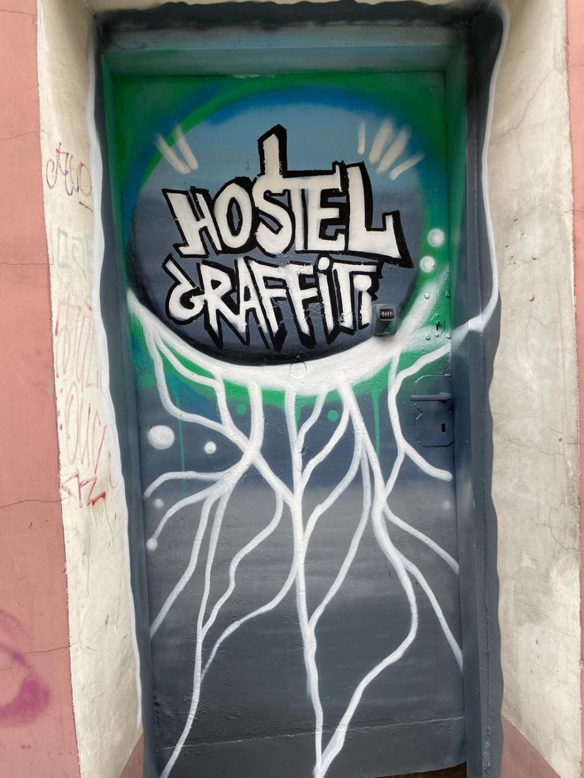 Hostel Graffiti Krakow Exterior photo